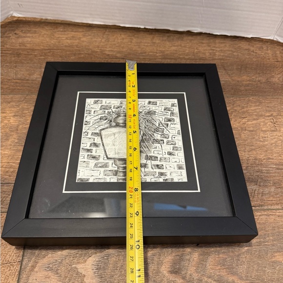 Framed Black and White Sketch Featuring a Street Lamp - Brabella 07’ - Artwork - Picture 5 of 8